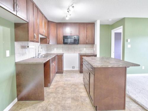 411 1204 156 Street, Edmonton, AB - Indoor Photo Showing Kitchen