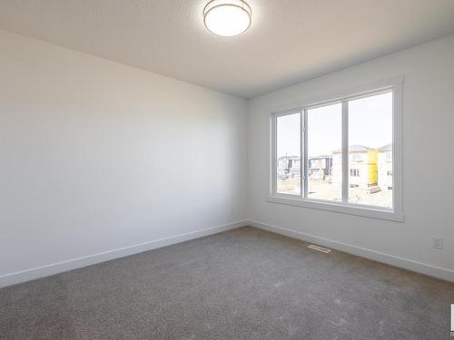 32 Hunter Place, Spruce Grove, AB - Indoor Photo Showing Other Room