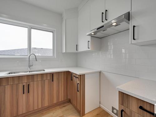 130 Castilian Boulevard, Sherwood Park, AB - Indoor Photo Showing Kitchen With Double Sink