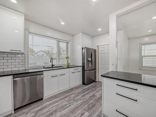 12835 122 Street, Edmonton, AB - Indoor Photo Showing Kitchen