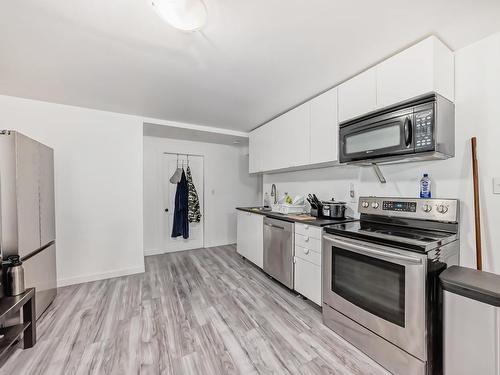 12835 122 Street, Edmonton, AB - Indoor Photo Showing Kitchen