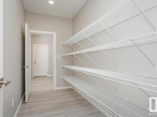 674 Kinglet Boulevard, Edmonton, AB - Indoor With Storage