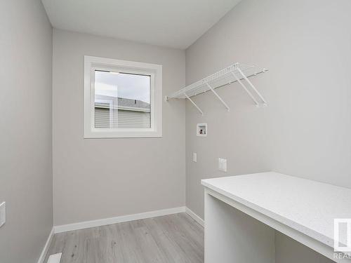 674 Kinglet Boulevard, Edmonton, AB - Indoor With Storage