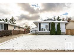 6403 15 AV NW  Edmonton, AB T6L 1S7