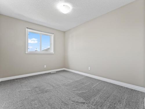 25 Meridian Lo, Stony Plain, AB 