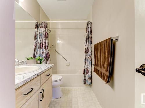 316 17151 94A Avenue, Edmonton, AB - Indoor Photo Showing Bathroom