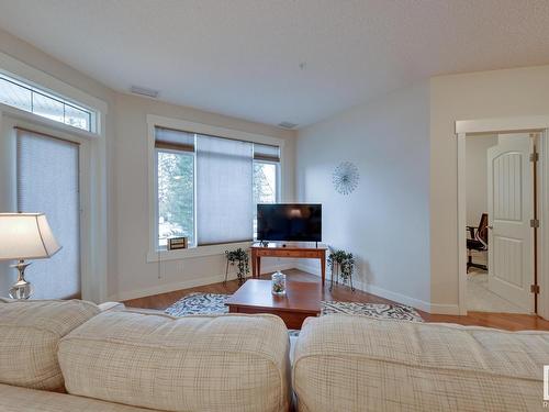 114 511 Queen Street, Spruce Grove, AB - Indoor Photo Showing Bedroom