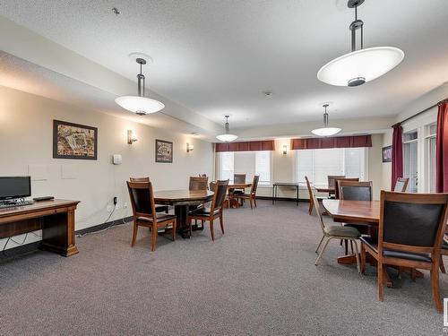 114 511 Queen Street, Spruce Grove, AB - Indoor Photo Showing Dining Room