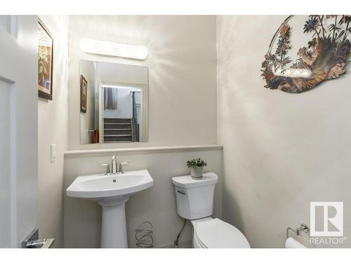 13827 142 Avenue, Edmonton, AB - Indoor Photo Showing Bathroom