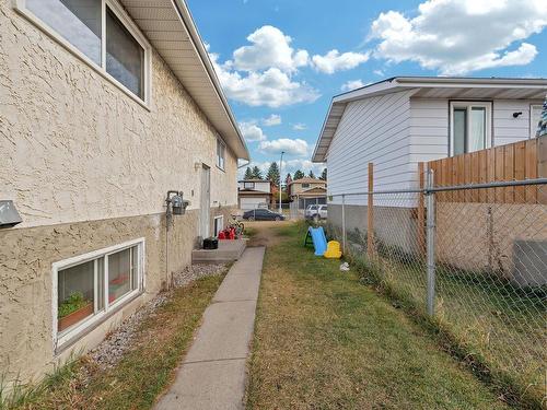 12403 159 Av Nw, Edmonton, AB 