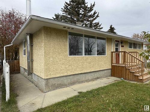 4852 52 Av, Drayton Valley, AB 