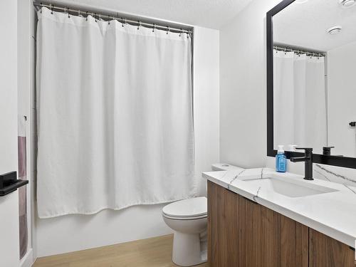 9 1118 Twp Road 534, Rural Parkland County, AB - Indoor Photo Showing Bathroom