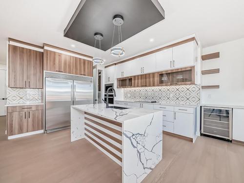 2756 1 Avenue, Edmonton, AB - Indoor Photo Showing Kitchen