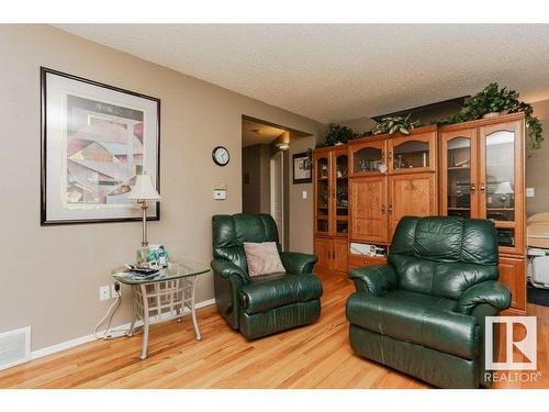 #36 901 Normandy Dr, Sherwood Park, AB 