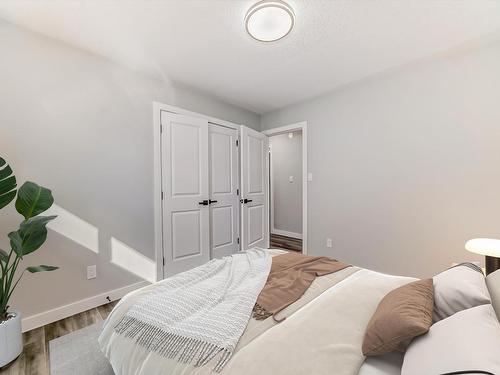 6048 37 Avenue Nw, Edmonton, AB - Indoor Photo Showing Bedroom