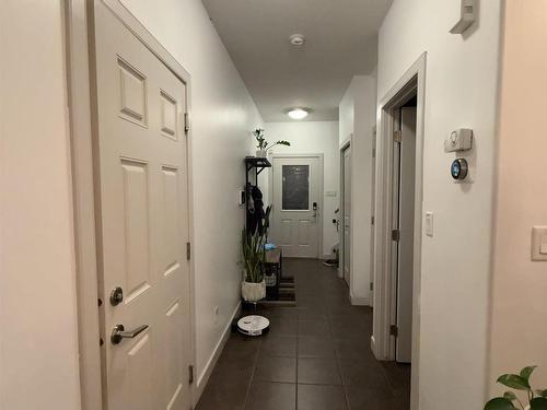 16 450 Mcconachie Way, Edmonton, AB - Indoor Photo Showing Other Room