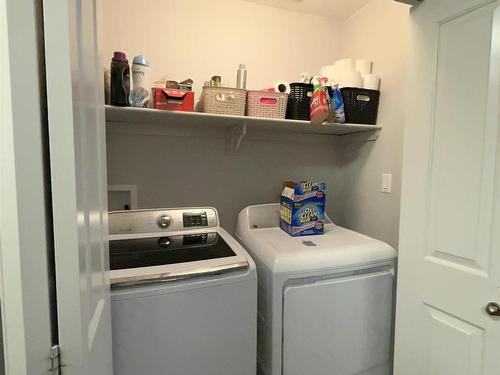 16 450 Mcconachie Way, Edmonton, AB - Indoor Photo Showing Laundry Room