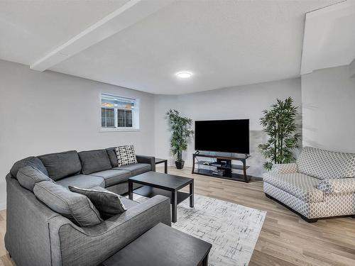 18019 101 St Nw, Edmonton, AB 