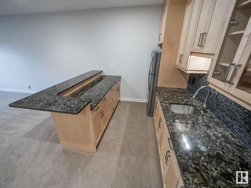 804 Howatt Place, Edmonton, AB - Indoor Photo Showing Kitchen