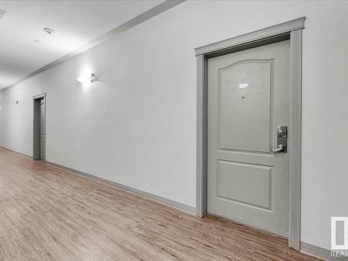 425 7511 171 Street, Edmonton, AB - Indoor Photo Showing Other Room