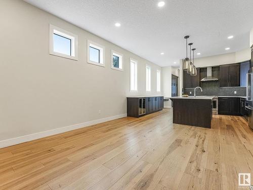 10530 136 Street, Edmonton, AB - Indoor Photo Showing Kitchen With Upgraded Kitchen