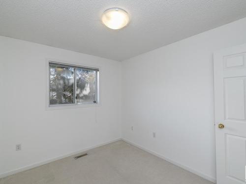 20 308 Jackson Road, Edmonton, AB - Indoor Photo Showing Other Room