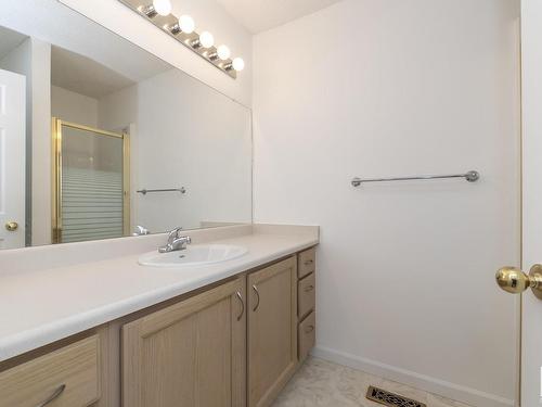 20 308 Jackson Road, Edmonton, AB - Indoor Photo Showing Bathroom