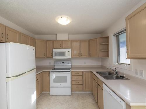 20 308 Jackson Road, Edmonton, AB - Indoor Photo Showing Kitchen With Double Sink