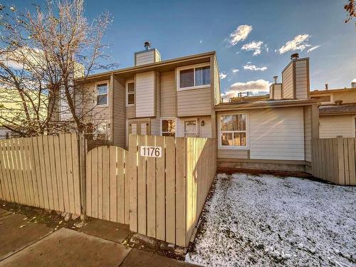 1176 Knottwood Rd E Nw, Edmonton, AB 