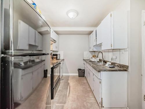 1176 Knottwood Road E, Edmonton, AB - Indoor Photo Showing Kitchen