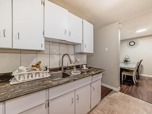 1176 Knottwood Road E, Edmonton, AB - Indoor Photo Showing Kitchen With Double Sink