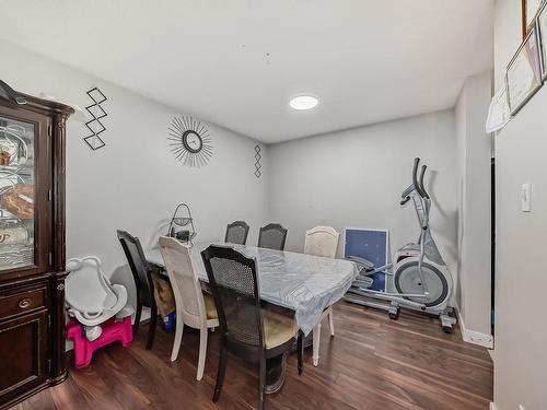 1176 Knottwood Road E, Edmonton, AB - Indoor Photo Showing Dining Room