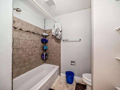 1176 Knottwood Road E, Edmonton, AB - Indoor Photo Showing Bathroom