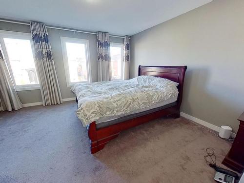 7706 20A Avenue, Edmonton, AB - Indoor Photo Showing Bedroom