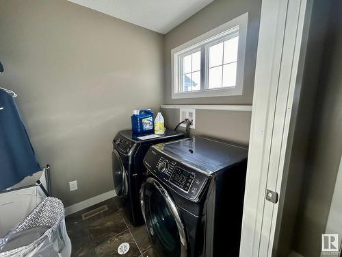 7706 20A Avenue, Edmonton, AB - Indoor Photo Showing Laundry Room