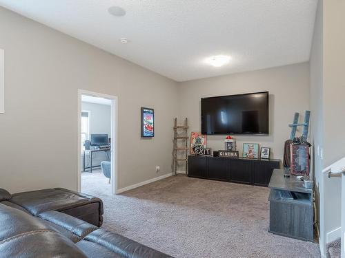 1239 Mcconachie Boulevard, Edmonton, AB - Indoor Photo Showing Living Room