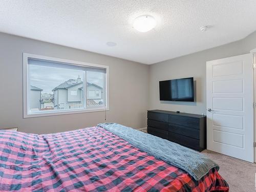 1239 Mcconachie Boulevard, Edmonton, AB - Indoor Photo Showing Bedroom