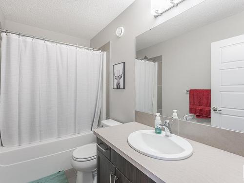 1239 Mcconachie Boulevard, Edmonton, AB - Indoor Photo Showing Bathroom