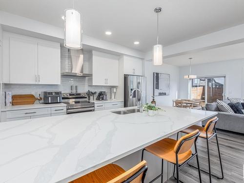 75 Redspur Drive, St. Albert, AB - Indoor Photo Showing Kitchen With Double Sink With Upgraded Kitchen