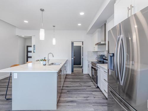 75 Redspur Drive, St. Albert, AB - Indoor Photo Showing Kitchen With Upgraded Kitchen