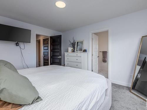 75 Redspur Drive, St. Albert, AB - Indoor Photo Showing Bedroom