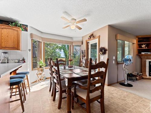 11415 9 Avenue, Edmonton, AB - Indoor Photo Showing Dining Room