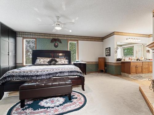 11415 9 Avenue, Edmonton, AB - Indoor Photo Showing Bedroom