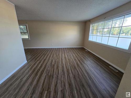 14316 71 Street, Edmonton, AB - Indoor Photo Showing Other Room