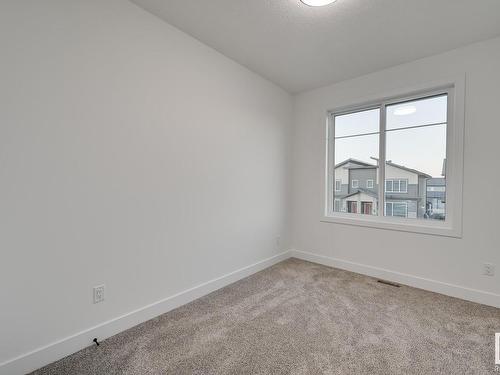 9 Pierwyck Loop, Spruce Grove, AB - Indoor Photo Showing Other Room