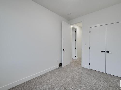 9 Pierwyck Loop, Spruce Grove, AB - Indoor Photo Showing Other Room