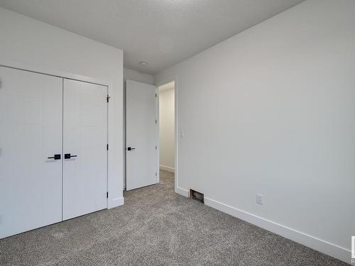 9 Pierwyck Loop, Spruce Grove, AB - Indoor Photo Showing Other Room