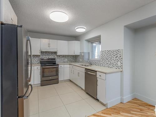 63 Alderwood Boulevard, St. Albert, AB - Indoor Photo Showing Kitchen