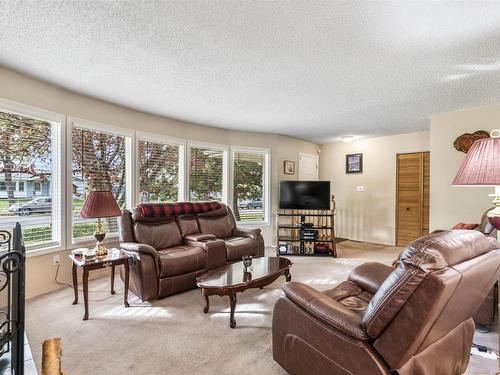 177 Brookwood Dr, Spruce Grove, AB 