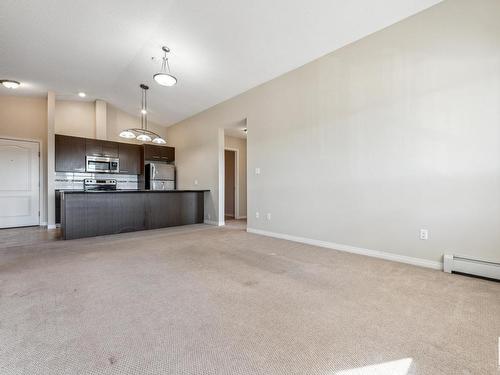 3423 9351 Simpson Drive, Edmonton, AB - Indoor Photo Showing Kitchen